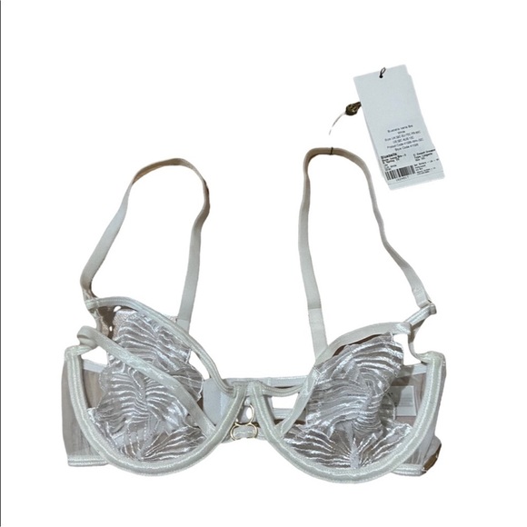 Bluebella Icena Bra size 32B - Picture 2 of 3